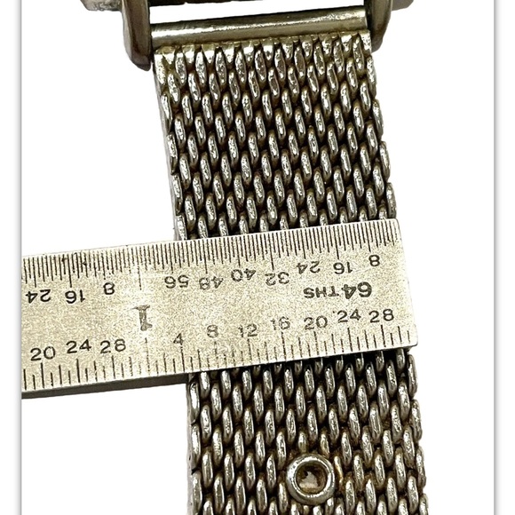 Vintage IZOD Watch - Picture 11 of 13